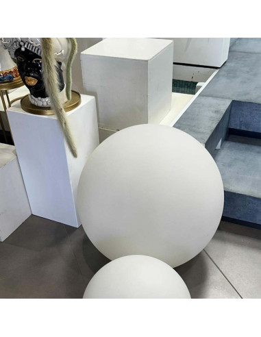 Sfera luminosa led 40 cm: eleganza e qualità per il tuo spazio