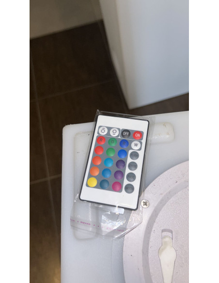 Sfera luminosa led 40 cm: eleganza e qualità per il tuo spazio